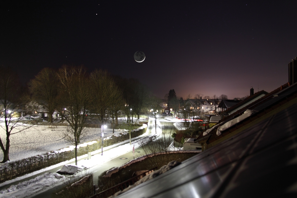 junger Mond mit Venus und Mars